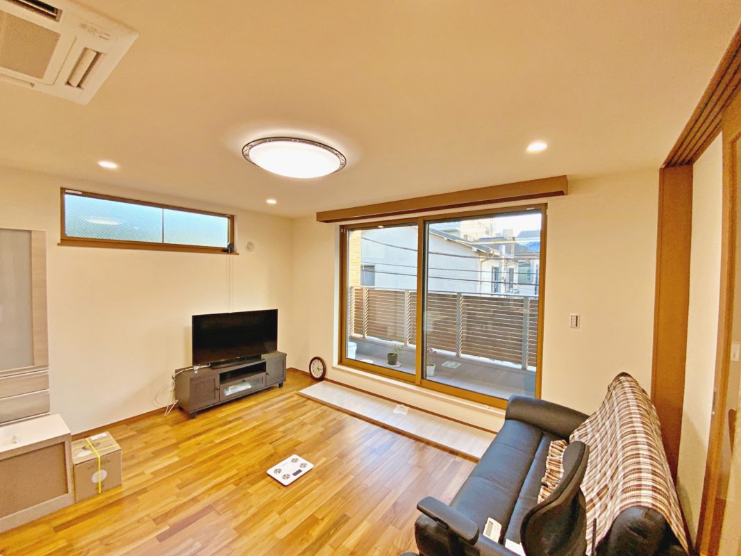 自然由来珪藻土壁材ケイソウくん